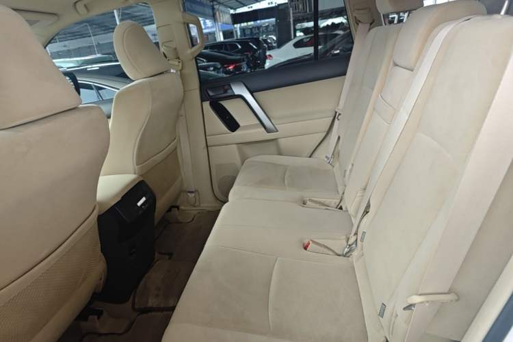 Used Toyota Prado 2017 4000 TXL Dual Airbags Side-Mounted – Middle East Version Left Rear Seat