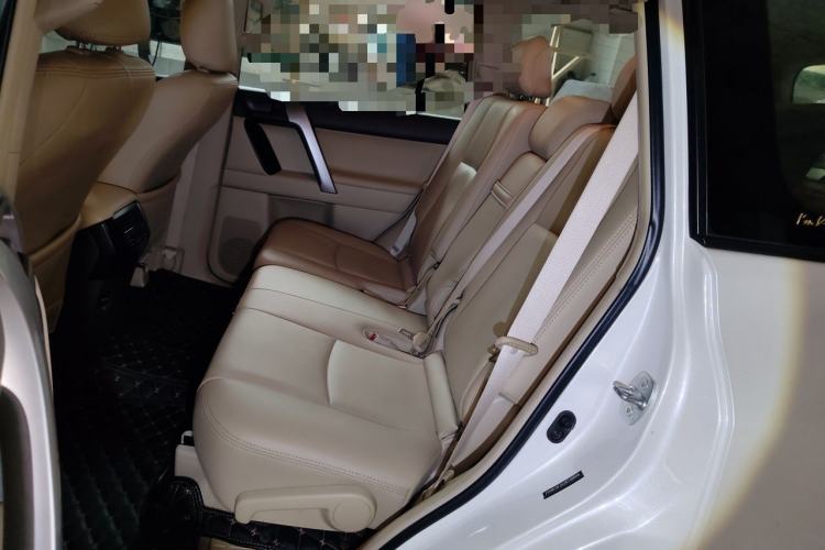 Used Toyota Prado 2017 4.0L U.S.-Spec Version 7 Seats Left Rear Seat