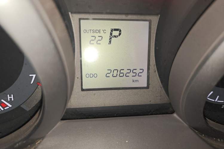 Used Toyota Prado 2017 2.7L Parallel Import Odometer Close Up