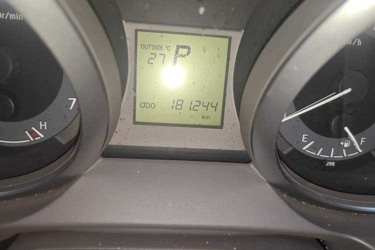 Used Toyota Prado 2017 2.7L Parallel Import Odometer Close Up