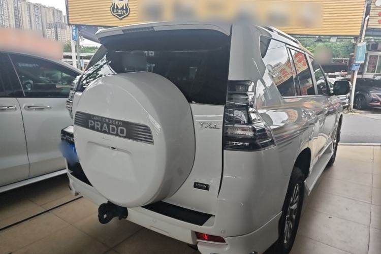 Used Toyota Prado 2017 4000 TXL Dual Airbags Side-Mounted – Middle East Version Rear Right 45 Deg