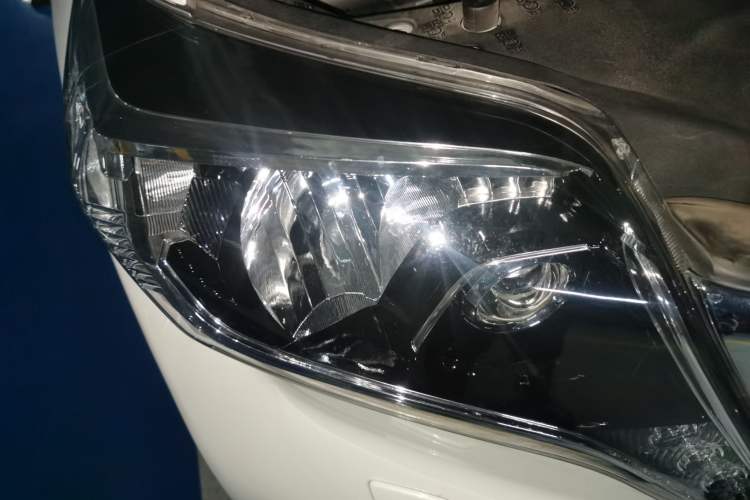 Used Toyota Prado  Right Front Headlight