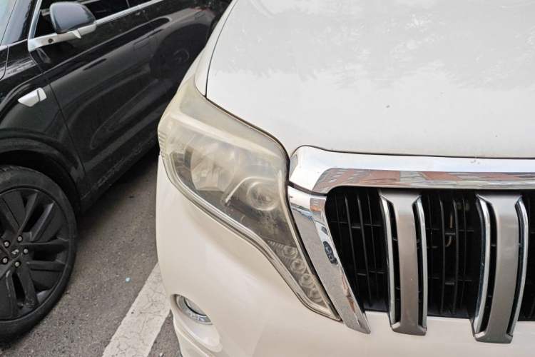 Used Toyota Prado  Right Front Headlight