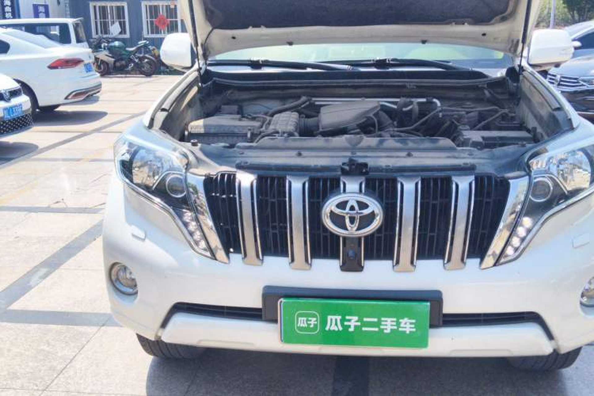 Used Toyota Prado  Right Front Headlight