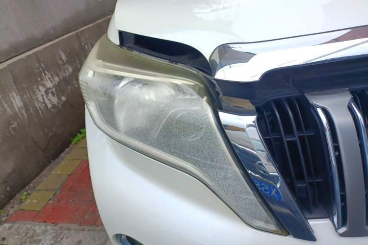 Used Toyota Prado  Right Front Headlight