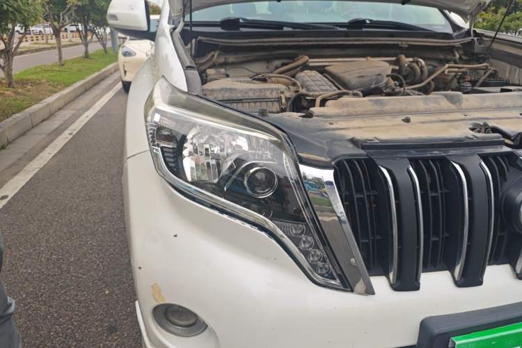Used Toyota Prado  Right Front Headlight