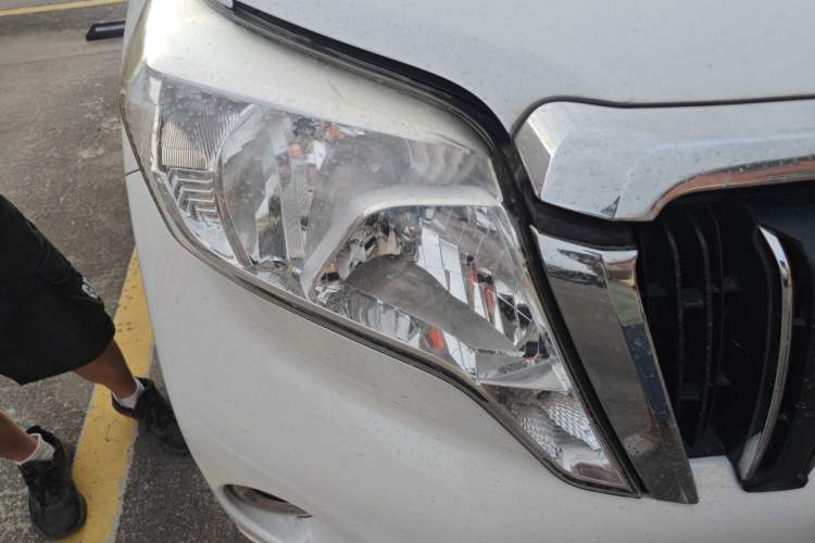 Used Toyota Prado  Right Front Headlight