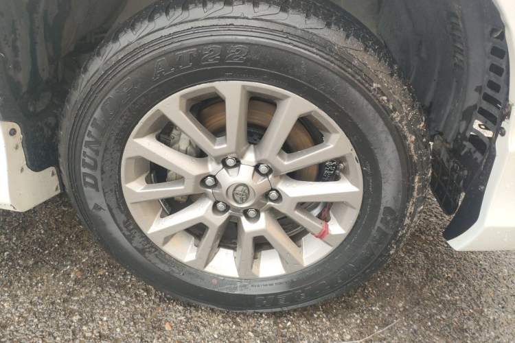 Used Toyota Prado 2017 2.7L Parallel Import Right Front Wheel Hub