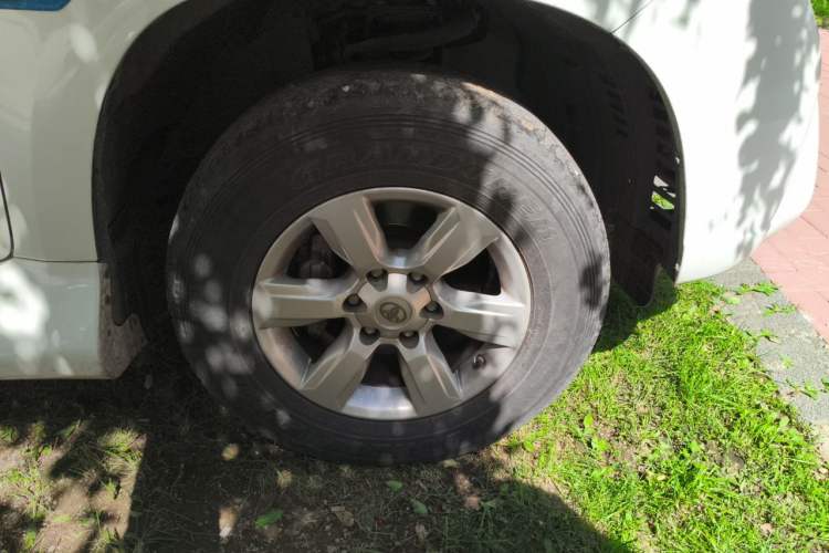 Used Toyota Prado 2017 2700 TX Middle East Edition Right Front Wheel Hub