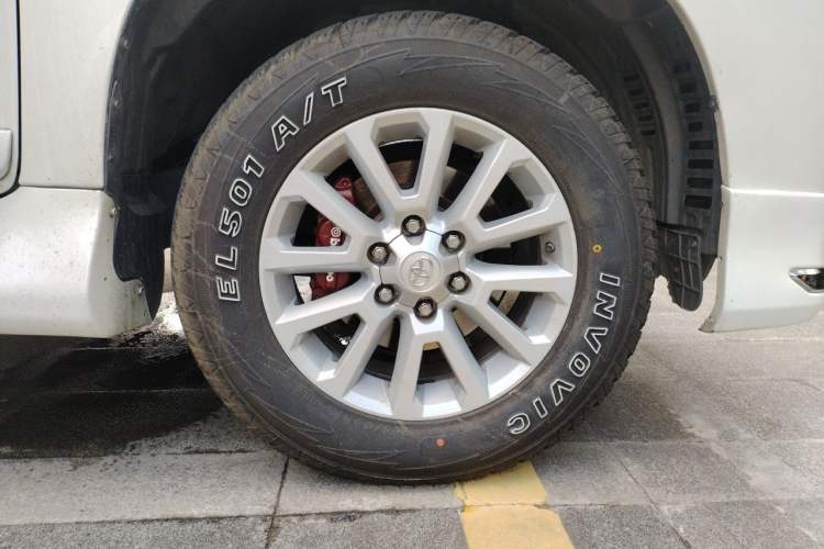 Used Toyota Prado 2017 2.7L Automatic TXL Dual Airbags Underbody Mounting – Middle East Right Front Wheel Hub