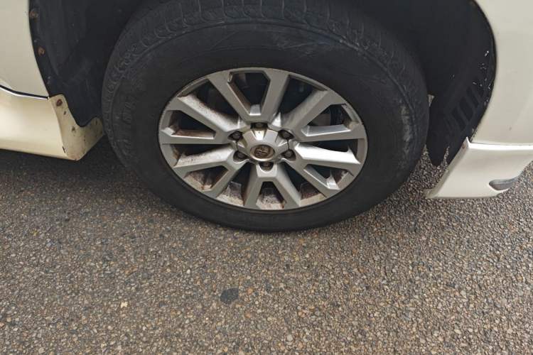 Used Toyota Prado  Right Front Wheel Hub