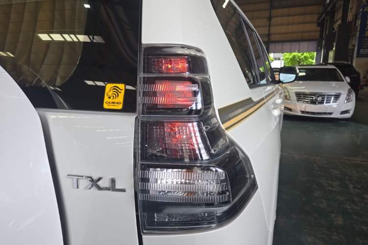 Used Toyota Prado 2017 2700 TXL Middle East Edition Right Rear Taillight