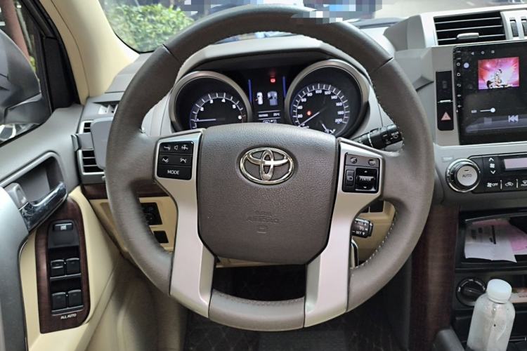 Used Toyota Prado 2017 2700 VX with Nine Airbags Outboard Mount – Middle East Version Steering Wheel