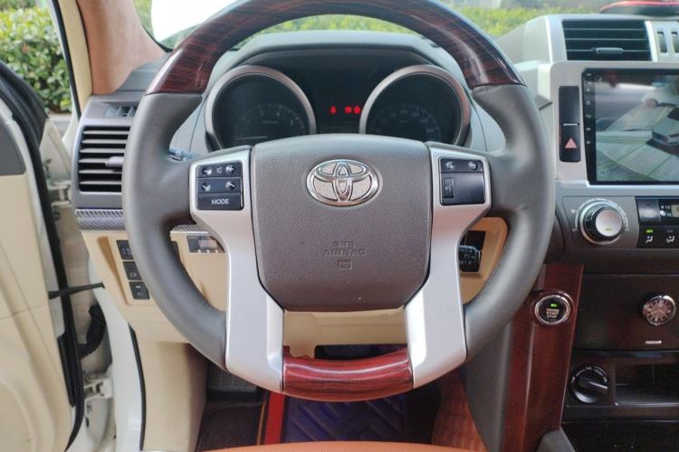Used Toyota Prado 2017 2.7L Automatic TXL Dual Airbags Underbody Mounting – Middle East Steering Wheel