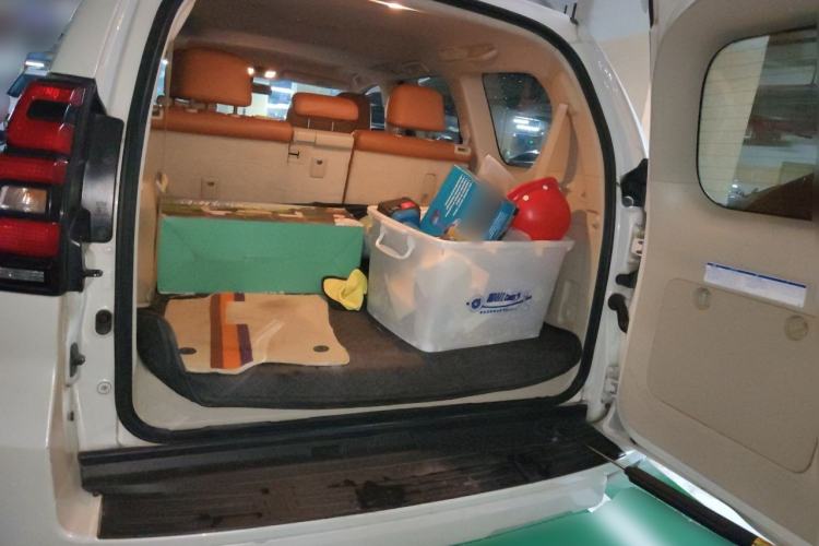 Used Toyota Prado  Trunk