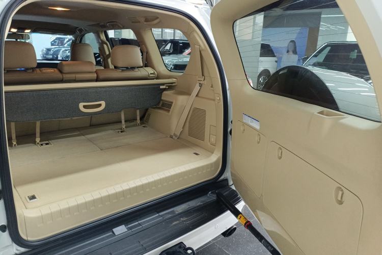 Used Toyota Prado 2017 2.7L Parallel Import Trunk
