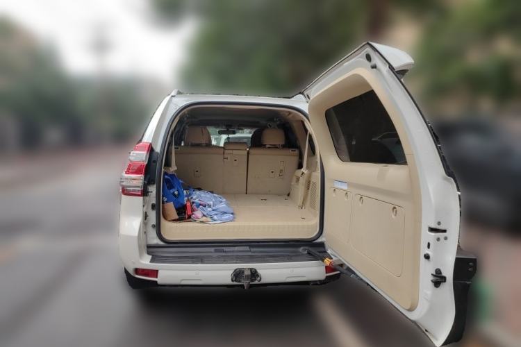 Used Toyota Prado  Trunk