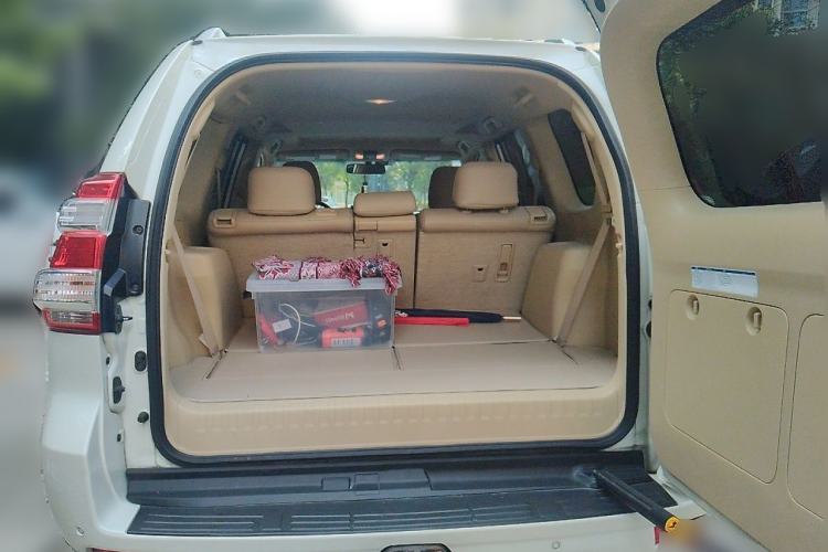 Used Toyota Prado  Trunk