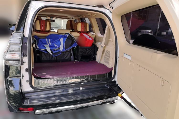Used Toyota Prado  Trunk
