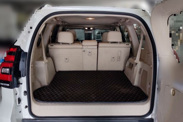 Used Toyota Prado 2017 4.0L U.S.-Spec Version 7 Seats Trunk