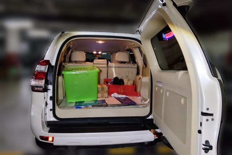 Used Toyota Prado  Trunk