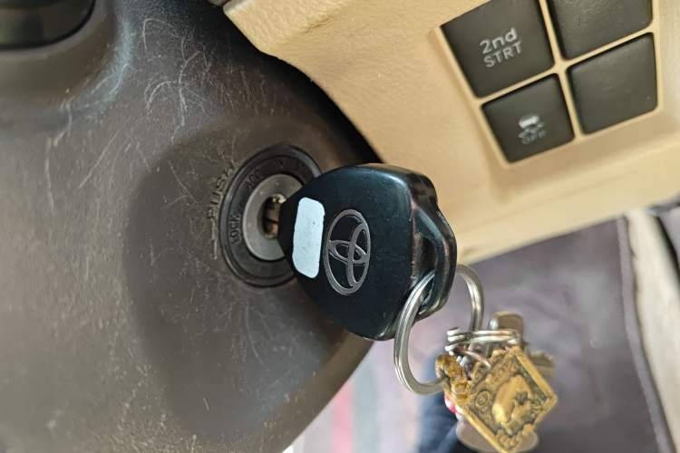 Used Toyota Prado 2017 2700 TXL Middle East Edition Vehicle Key