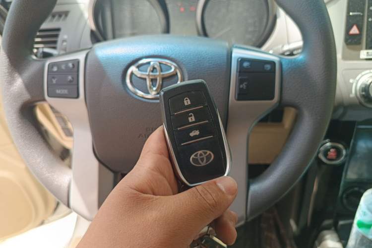 Used Toyota Prado  Vehicle Key