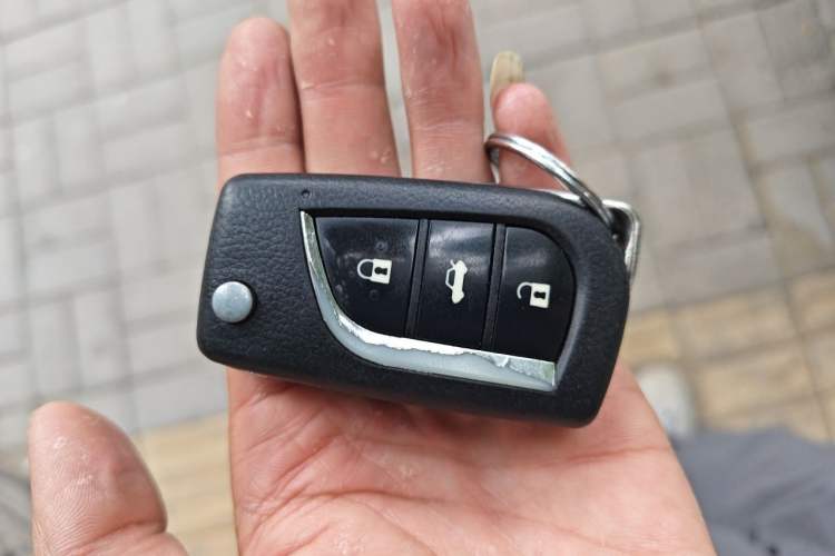 Used Toyota Prado  Vehicle Key