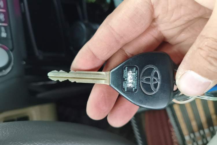 Used Toyota Prado 2017 2700 TX Middle East Edition Vehicle Key