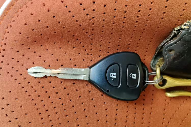 Used Toyota Prado  Vehicle Key