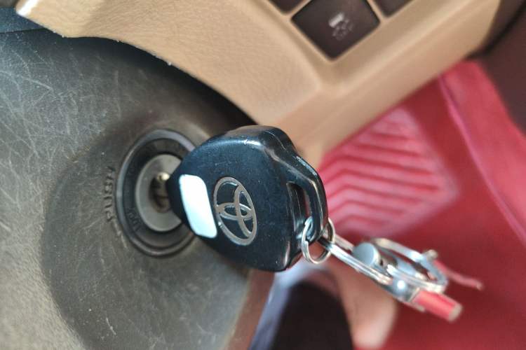 Used Toyota Prado 2017 2700 TXL Middle East Edition Vehicle Key