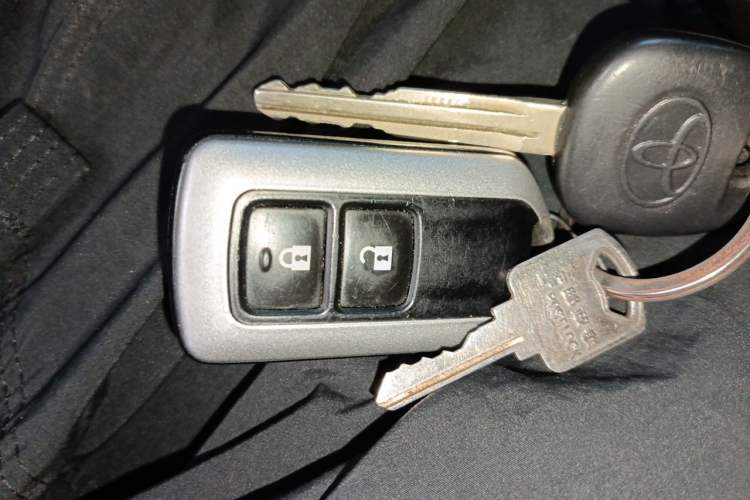 Used Toyota Prado  Vehicle Key