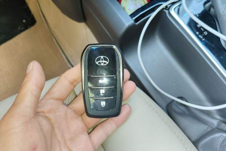 Used Toyota Prado  Vehicle Key
