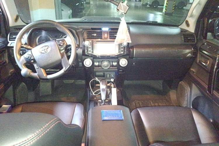 Used Toyota Prado  Center Console