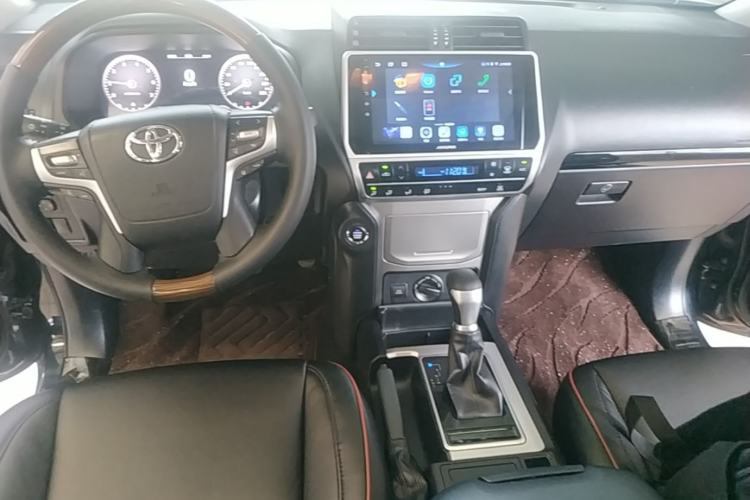 Used Toyota Prado 2018 2.7L Parallel Import Center Console