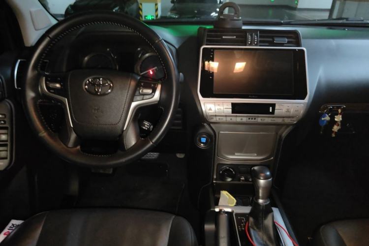 Used Toyota Prado 2018 3.5L Automatic TX-L with Rear-Mounted Spare Tire Center Console