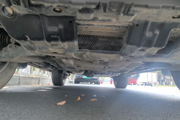 Used Toyota Prado 2018 3.5L Automatic TX-L NAVI with Rear-Mounted Spare Tire Chassis Front
