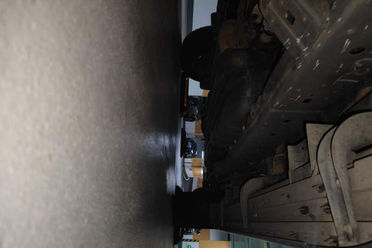 Used Toyota Prado 2018 3.5L Automatic TX-L with Rear-Mounted Spare Tire Chassis Front Left