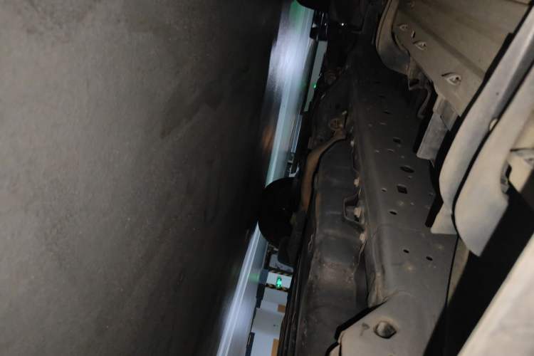 Used Toyota Prado 2018 3.5L Automatic TX-L with Rear-Mounted Spare Tire Chassis Rear Left