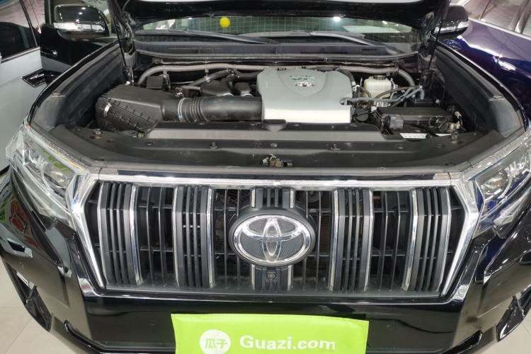 Used Toyota Prado 2018 3.5L Automatic TX-L Engine Bay