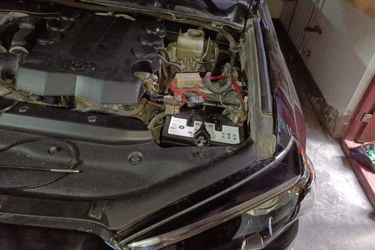 Used Toyota Prado  Engine Bay Left