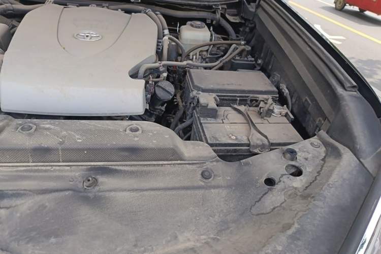 Used Toyota Prado 2018 3.5L Automatic TX-L Engine Bay Left