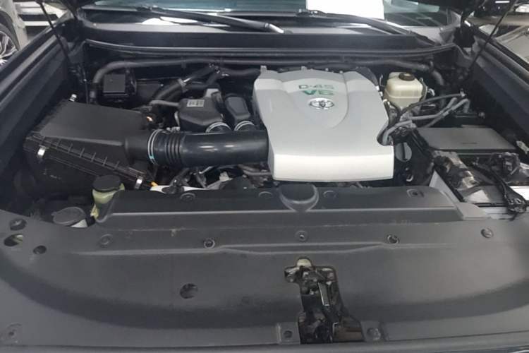 Used Toyota Prado 2018 3.5L Automatic TX-L Engine Bay