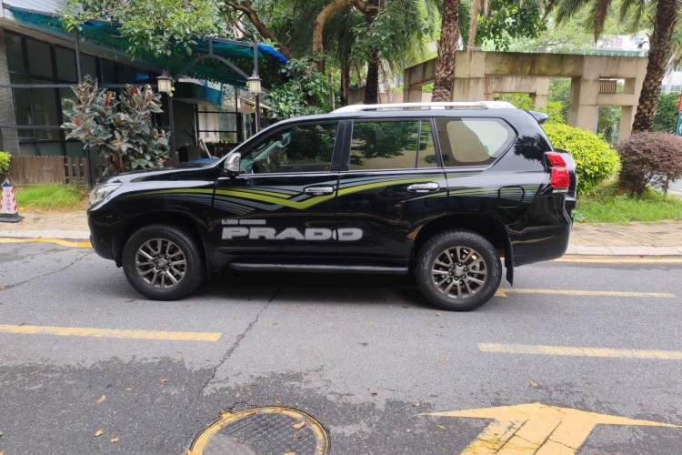 Used Toyota Prado 2018 2.7L Parallel Import Exterior 2
