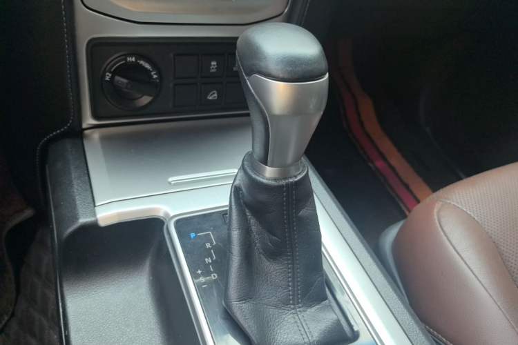 Used Toyota Prado 2018 3.5L Automatic TX-L NAVI with Rear-Mounted Spare Tire Gear Lever