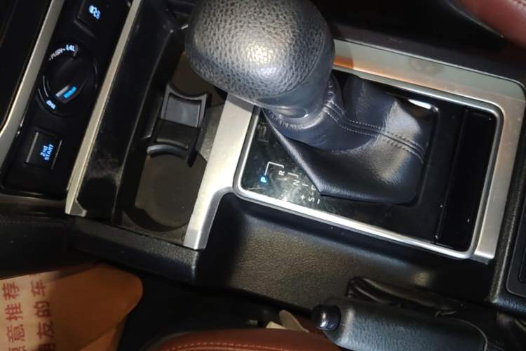 Used Toyota Prado  Gear Lever