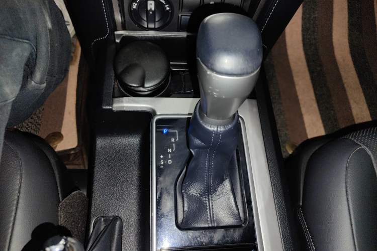 Used Toyota Prado 2018 3.5L Automatic TX-L with Rear-Mounted Spare Tire Gear Lever