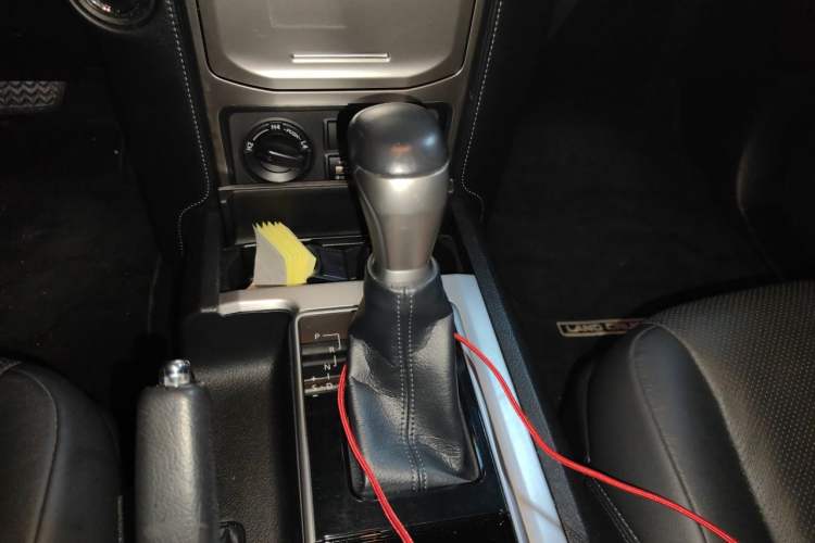 Used Toyota Prado 2018 3.5L Automatic TX-L with Rear-Mounted Spare Tire Gear Lever