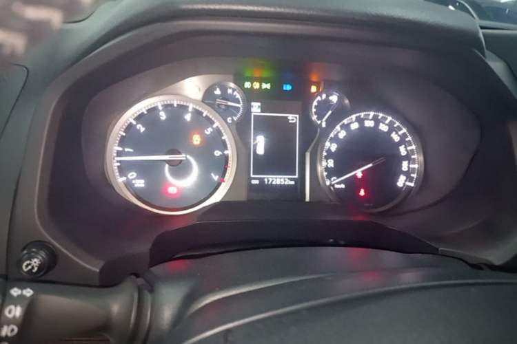 Used Toyota Prado 2018 3.5L Automatic TX-L Instrument Cluster