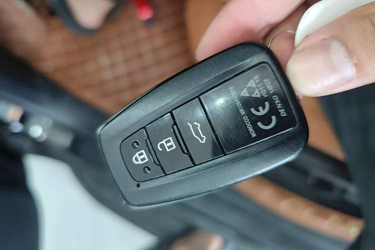Used Toyota Prado 2018 2.7L Parallel Import Interior 1